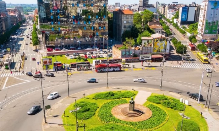 Dron slika kružnog toga u Beogradu